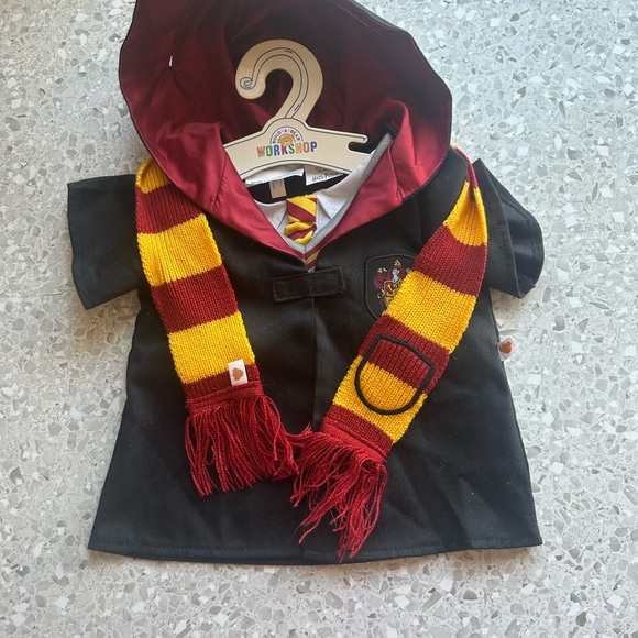 NWOT  The wizard World Build A Bear Harry Potter Gryffindor House Robe Uniform - Picture 1 of 10
